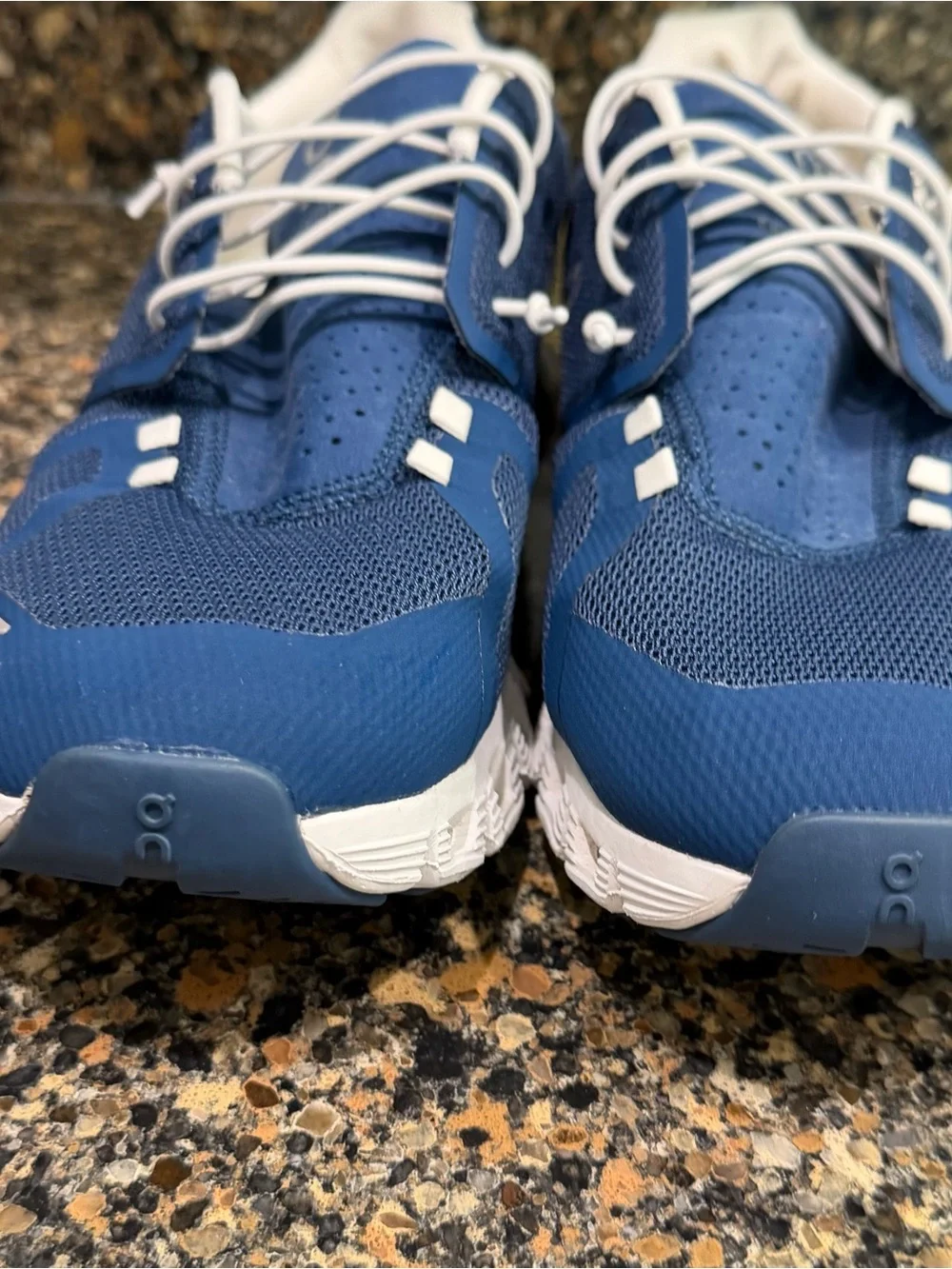 On Running ladies 10.5  Navy Blue Cloud-Style Sneakers